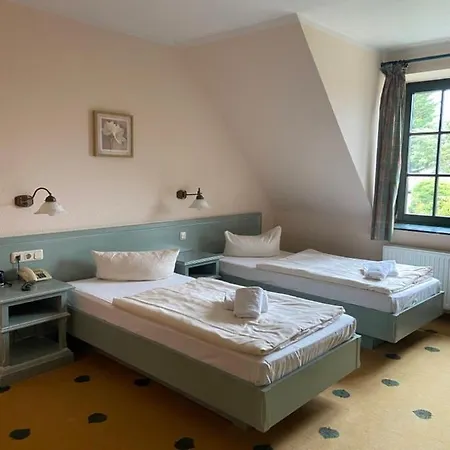 Mueritz Gruener Baum Hotell
